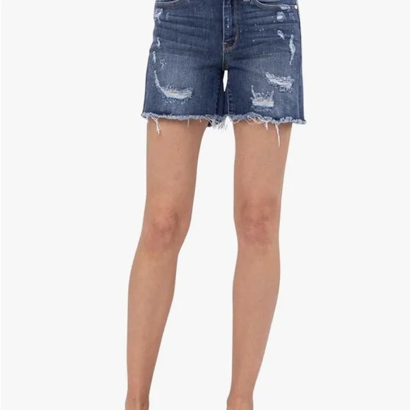 Judy Blue Shorts Distressed Blue Jean Shorts - Picture 12 of 14